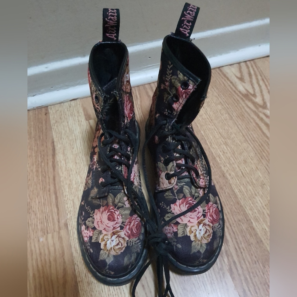 Dr Martens Floral Boots